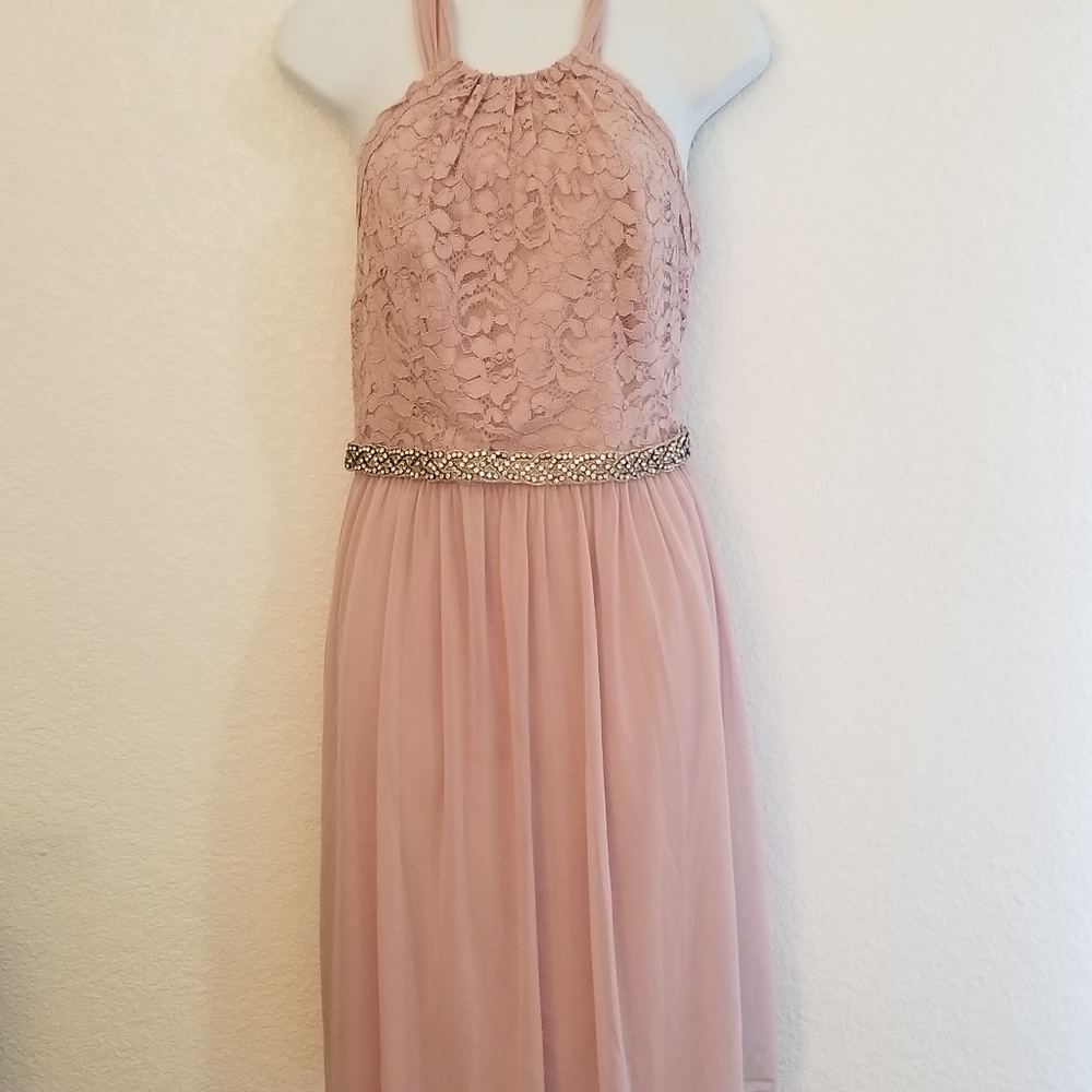NWT David’s Bridal bridesmaids/formal dress halter lace cameo in mauve